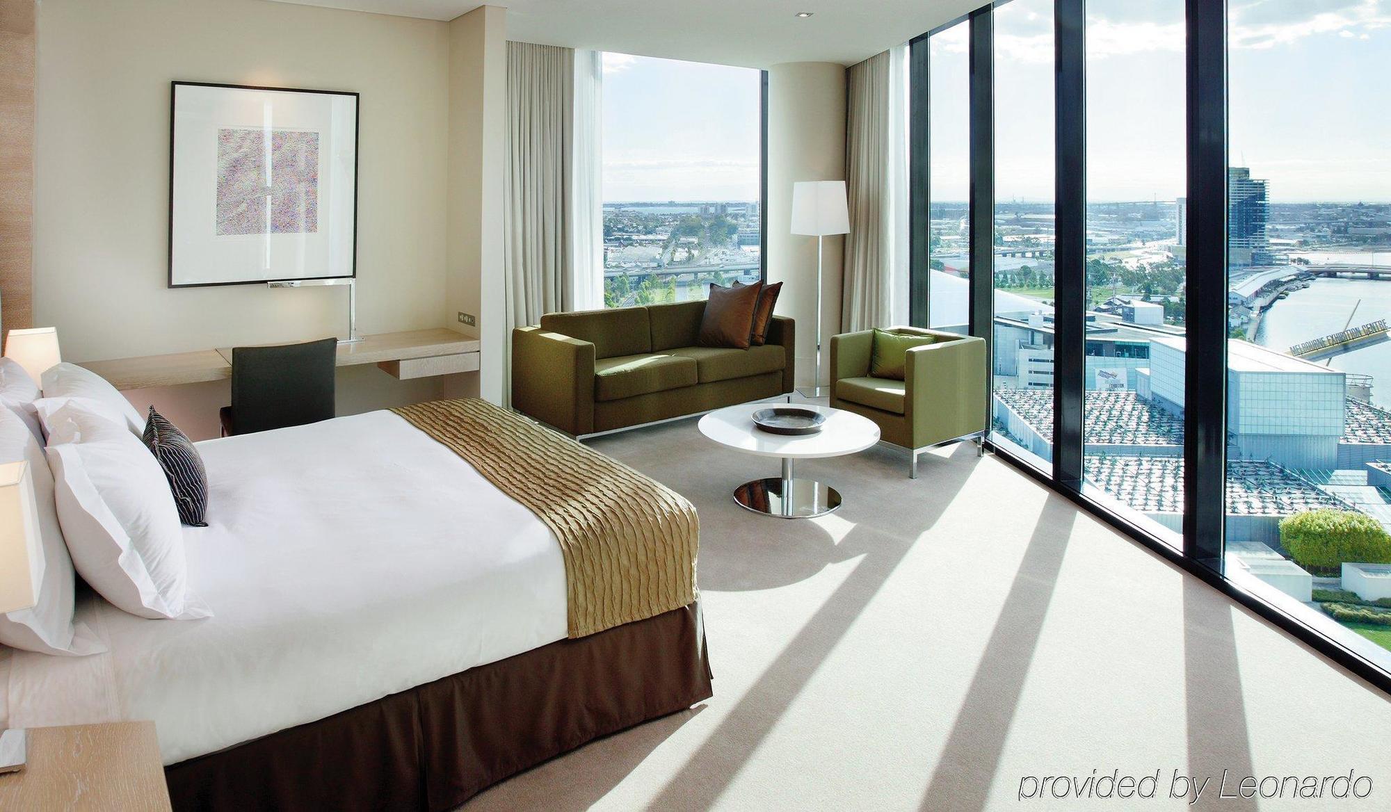 Crown Promenade Melbourne Hotell Exteriör bild