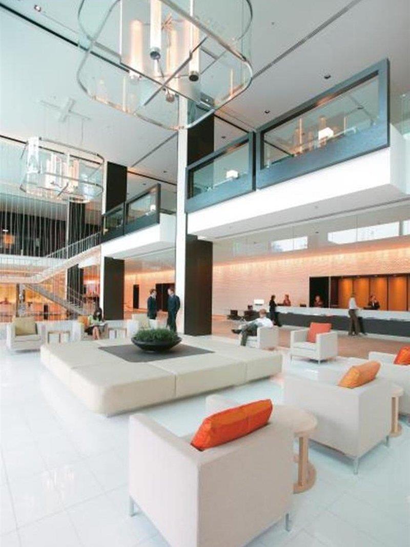 Crown Promenade Melbourne Hotell Exteriör bild